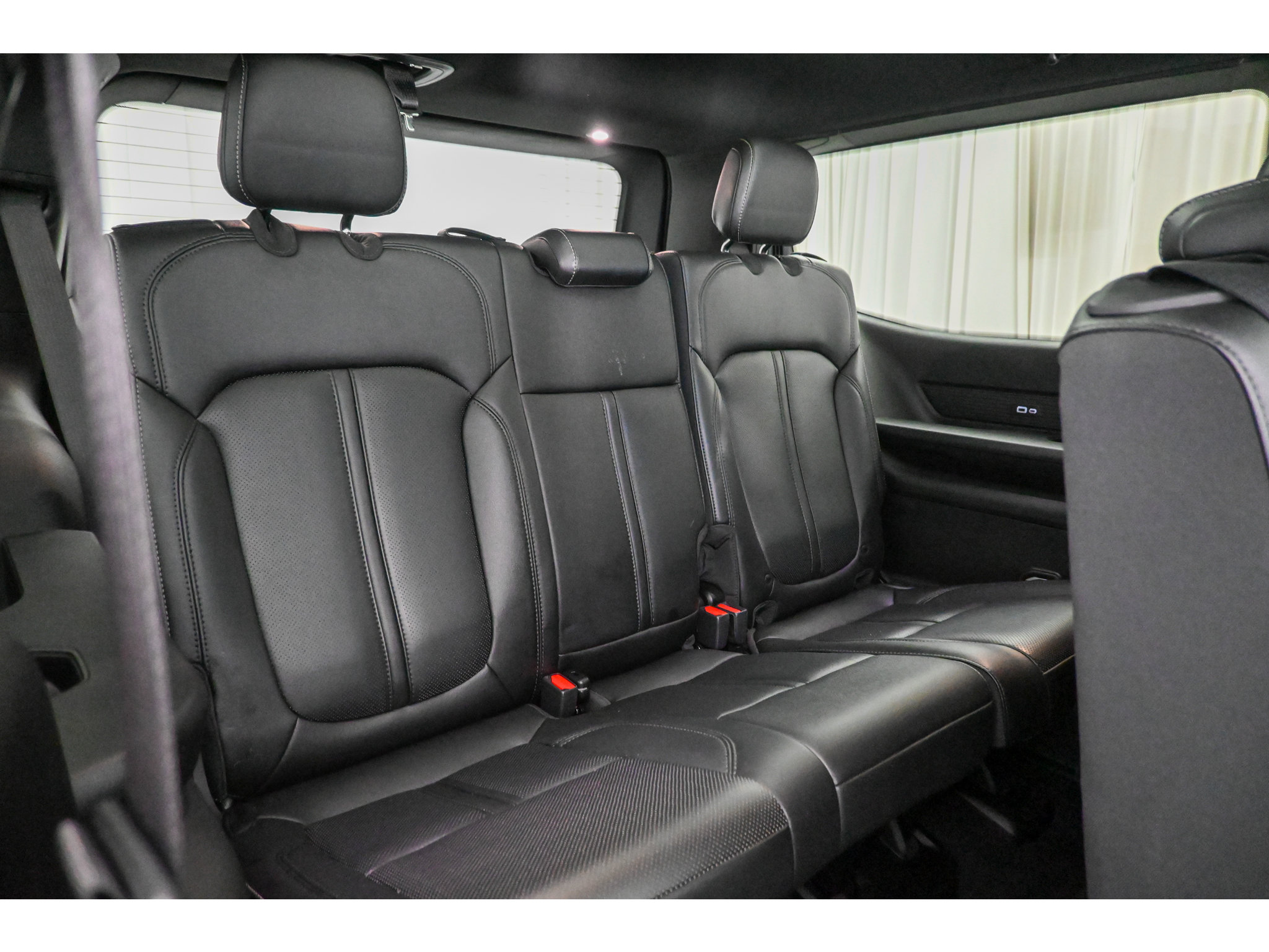 Used 2022 Jeep Wagoneer Series I w/ Premium Group I AWD/4WD image 20