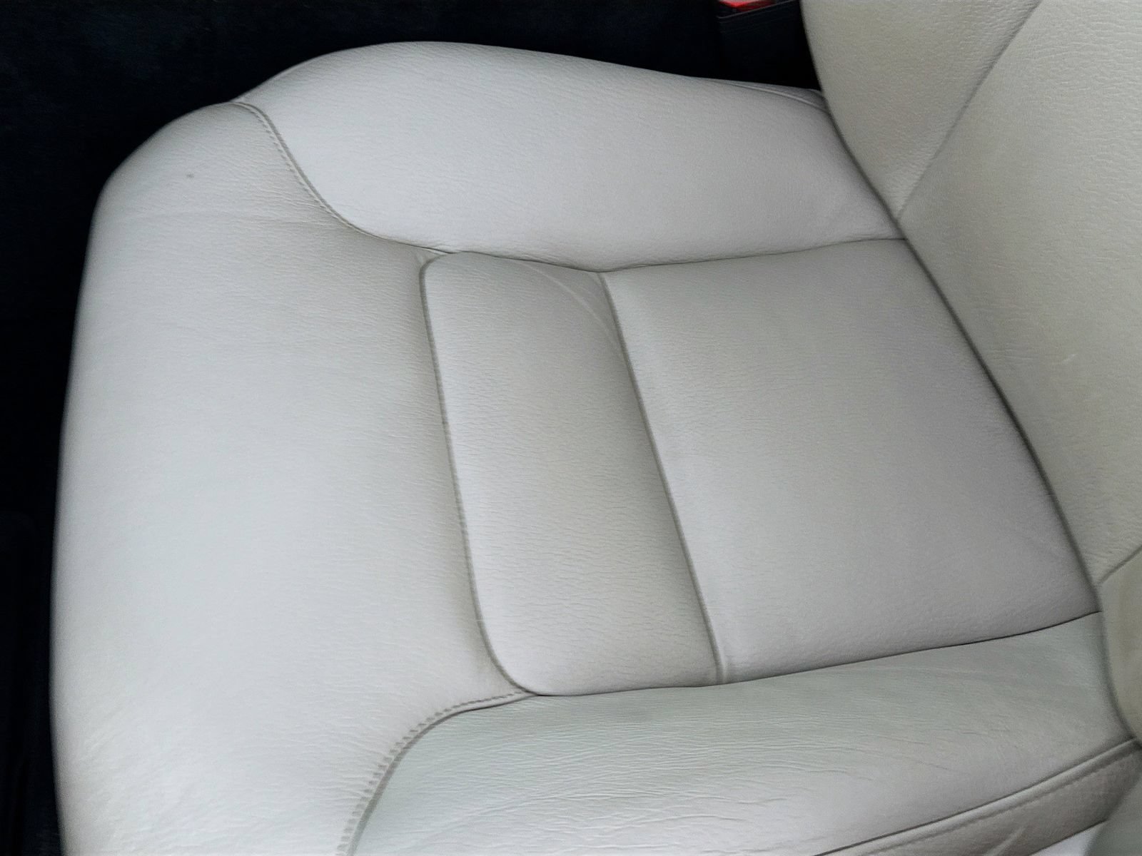 Used 2020 Volvo XC60 T5 Momentum FWD image 18