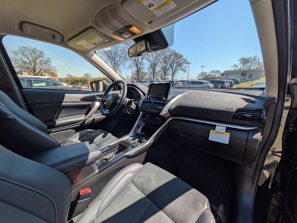 Used 2025 Mitsubishi Eclipse Cross SE image 31