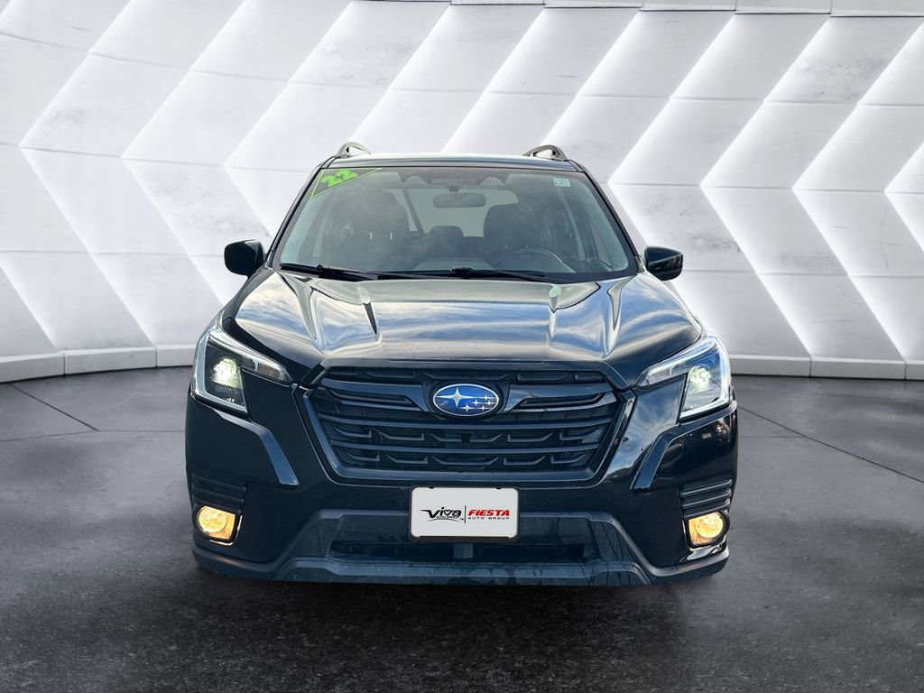 Used 2022 Subaru Forester Premium image 2