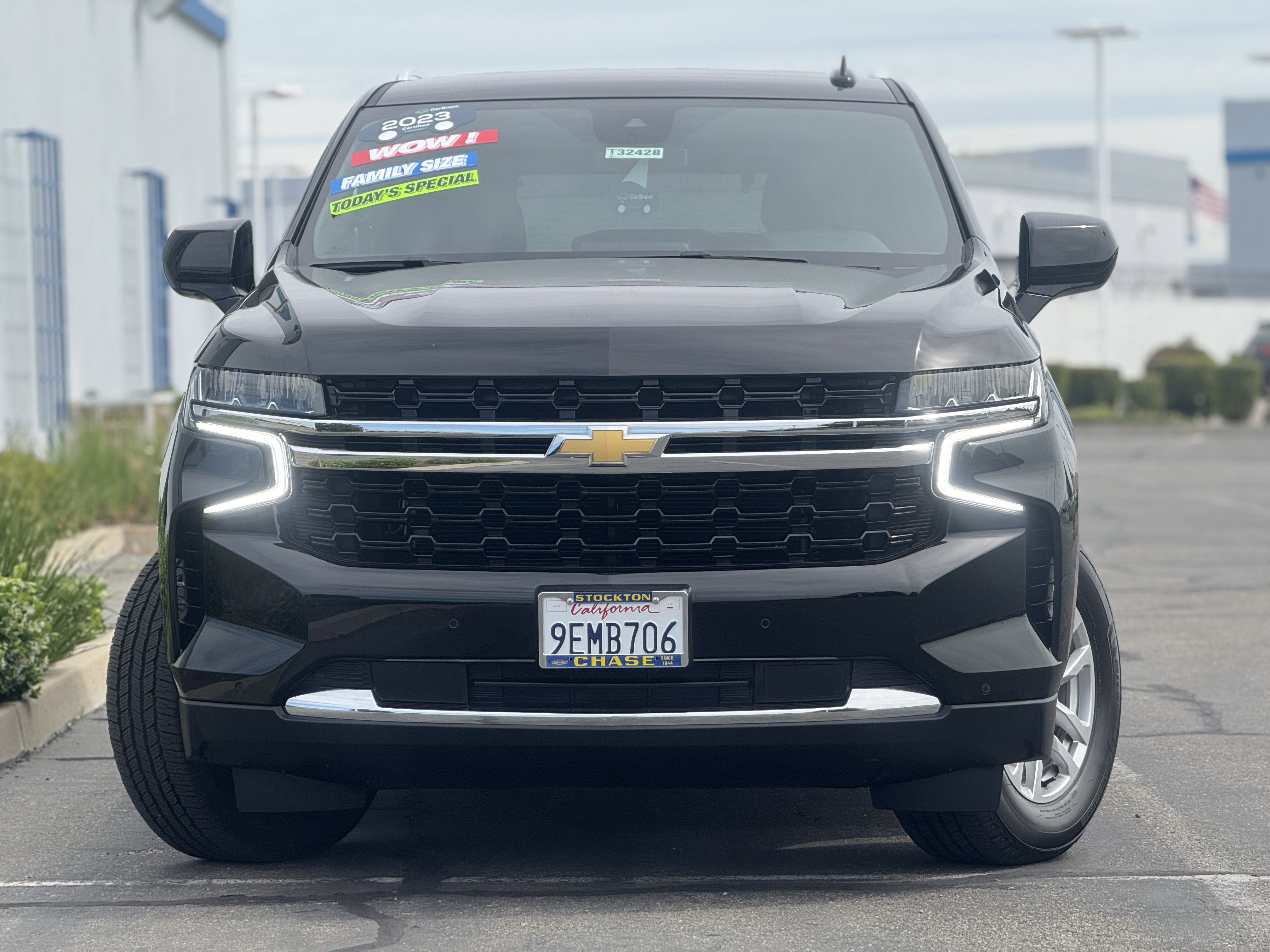 Used 2023 Chevrolet Tahoe LS image 2