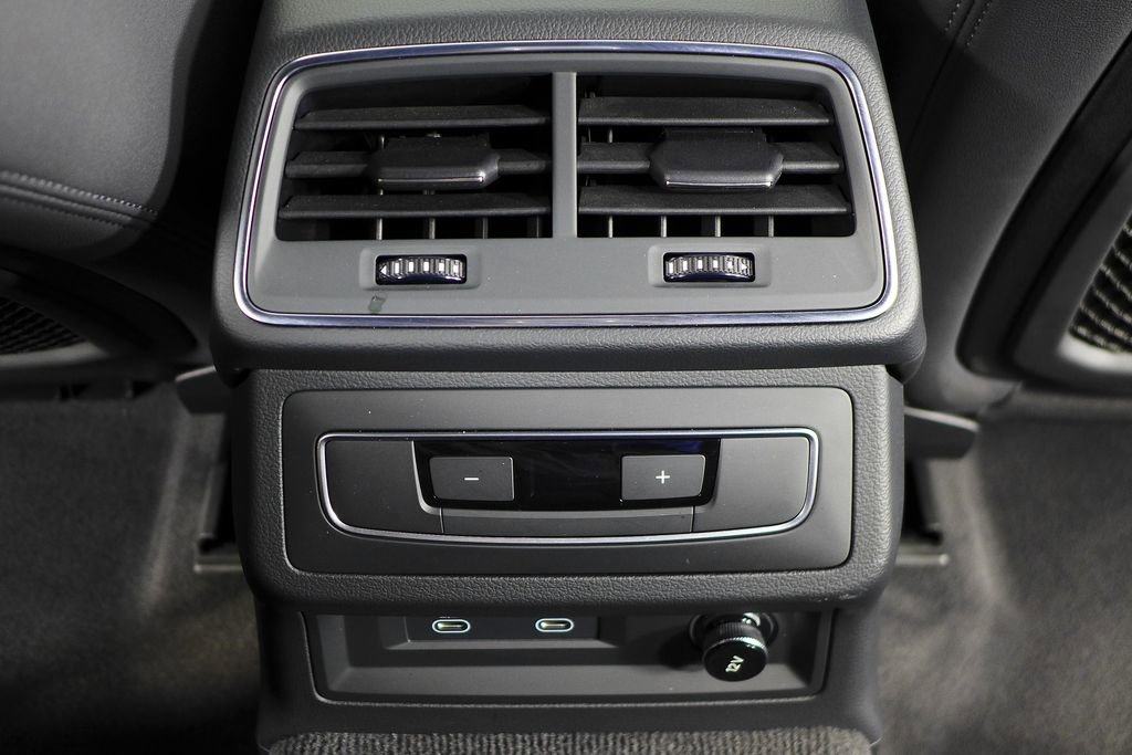 Used 2023 Audi A7 3.0T Premium w/ Convenience Package image 24