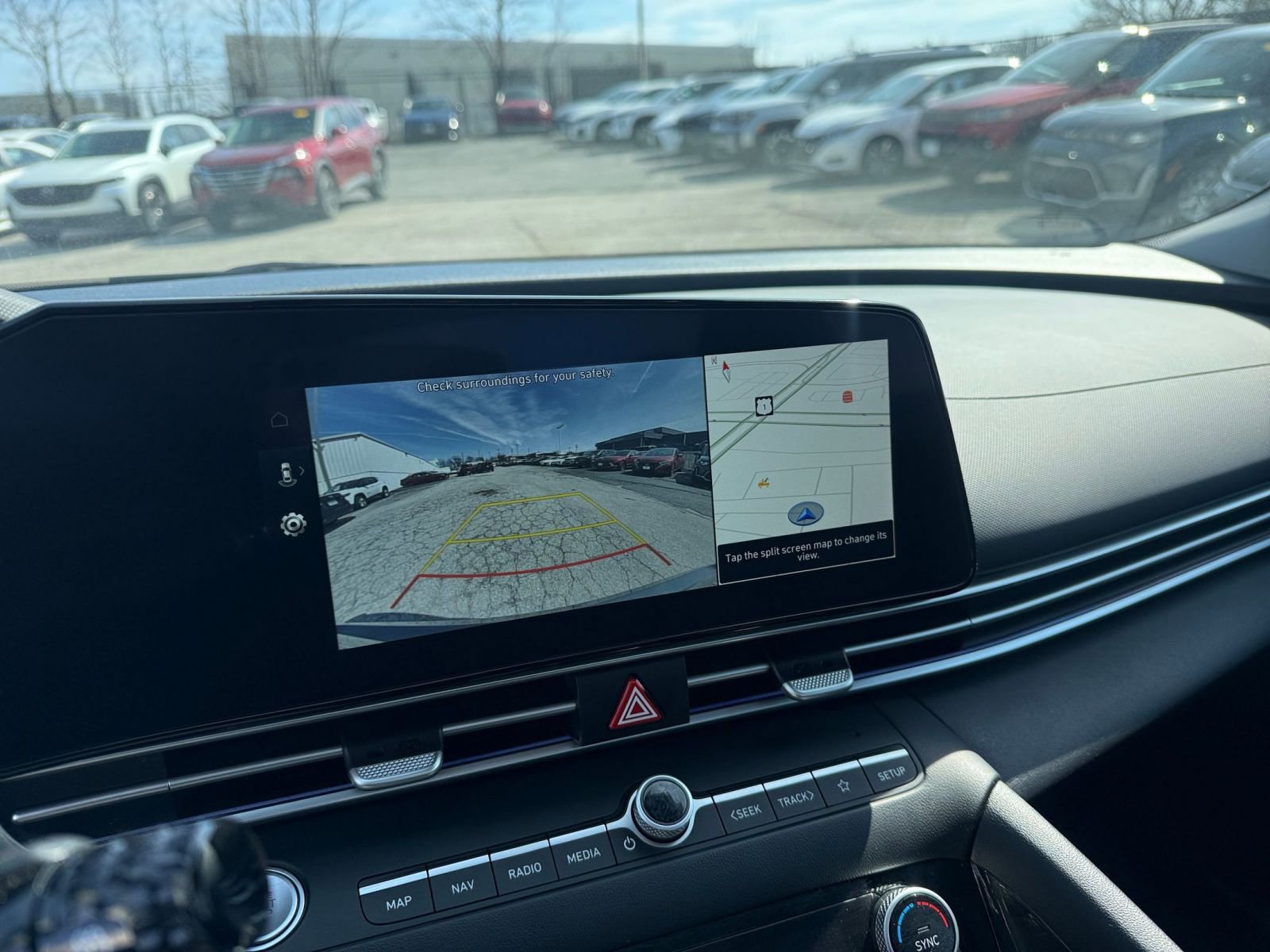 Used 2025 Hyundai Elantra SEL FWD image 24