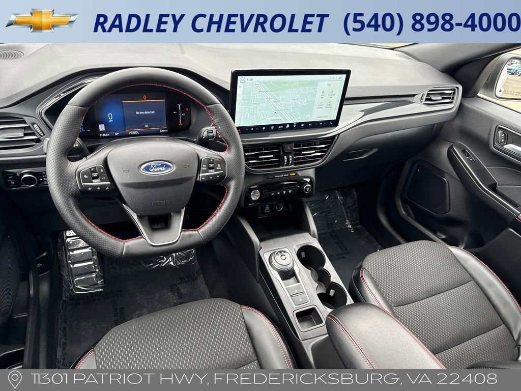 Used 2025 Ford Escape ST-Line w/ Equipment Group 301A image 14