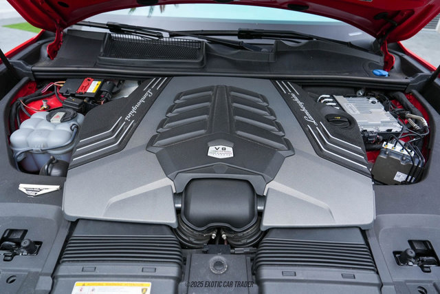 Used 2019 Lamborghini Urus image 15