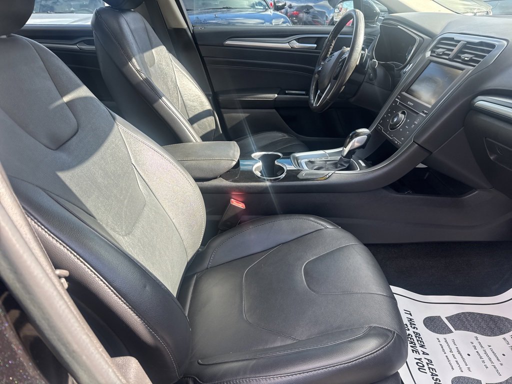 Used 2015 Ford Fusion Titanium image 36