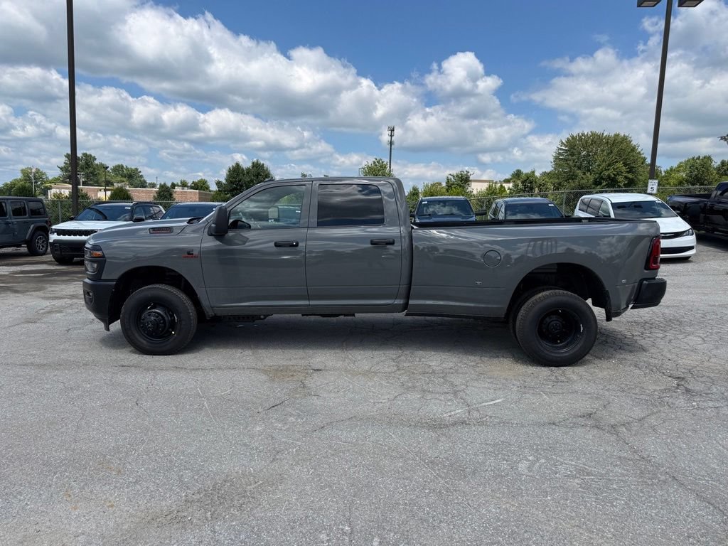 New 2026 RAM 3500 Tradesman AWD/4WD image 9