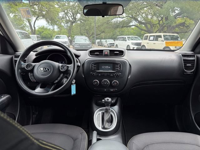 Used 2016 Kia Soul + FWD image 14