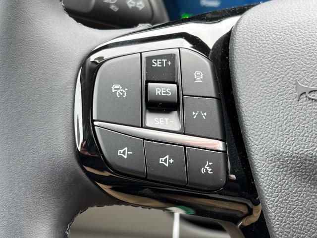 New 2024 Ford Escape SE w/ PHEV Premium Package FWD image 19