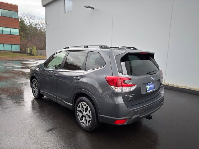 Used 2023 Subaru Forester Premium image 8