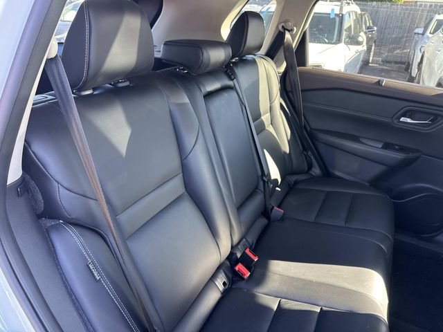 Used 2023 Nissan Rogue SL w/ SL Premium Package FWD image 12