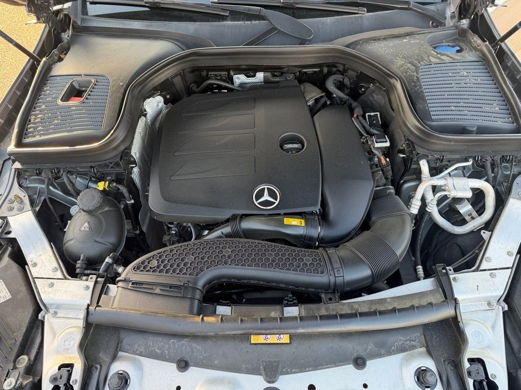Used 2022 Mercedes-Benz GLC 300 w/ Premium Package Lite image 31