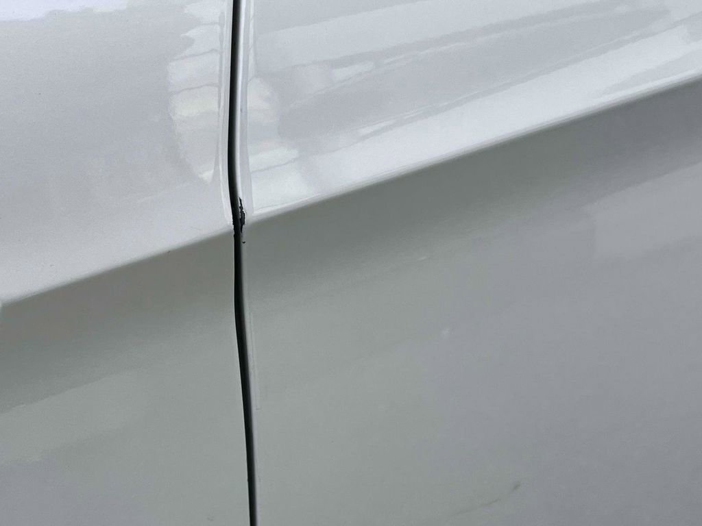 Used 2017 Ford Escape Titanium image 43