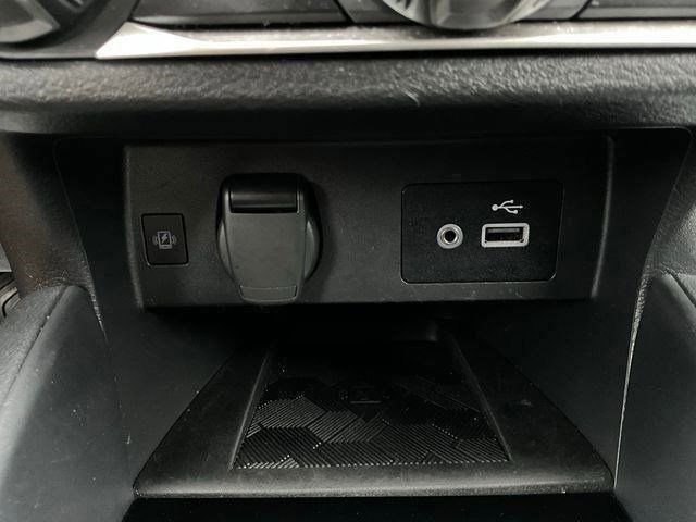 Used 2025 Nissan Versa SV FWD image 18