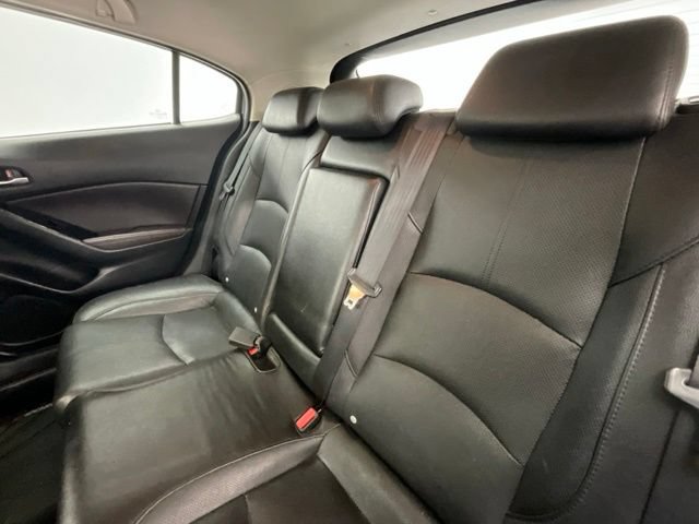 Used 2017 MAZDA MAZDA3 Grand Touring FWD image 8