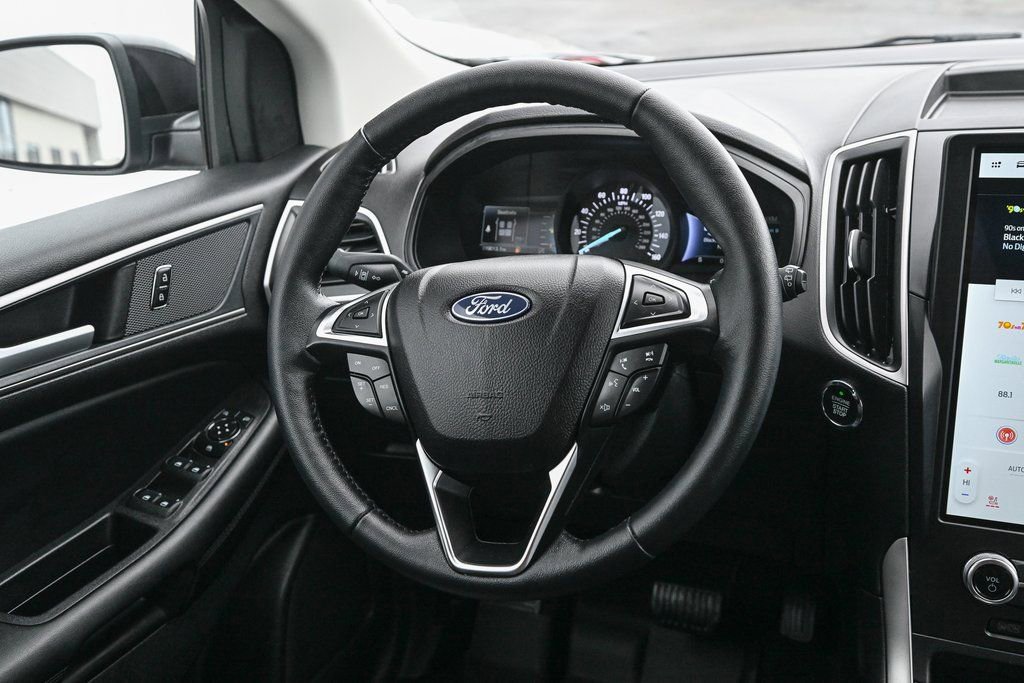 Certified 2024 Ford Edge SEL w/ Convenience Package image 32