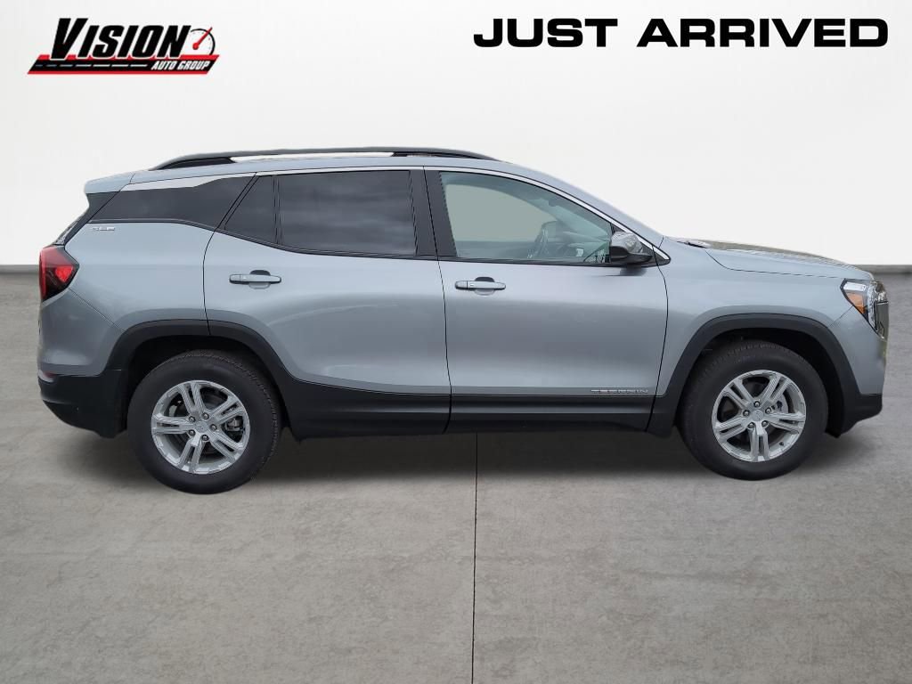 Used 2023 GMC Terrain SLE w/ Driver Convenience Package AWD/4WD image 6