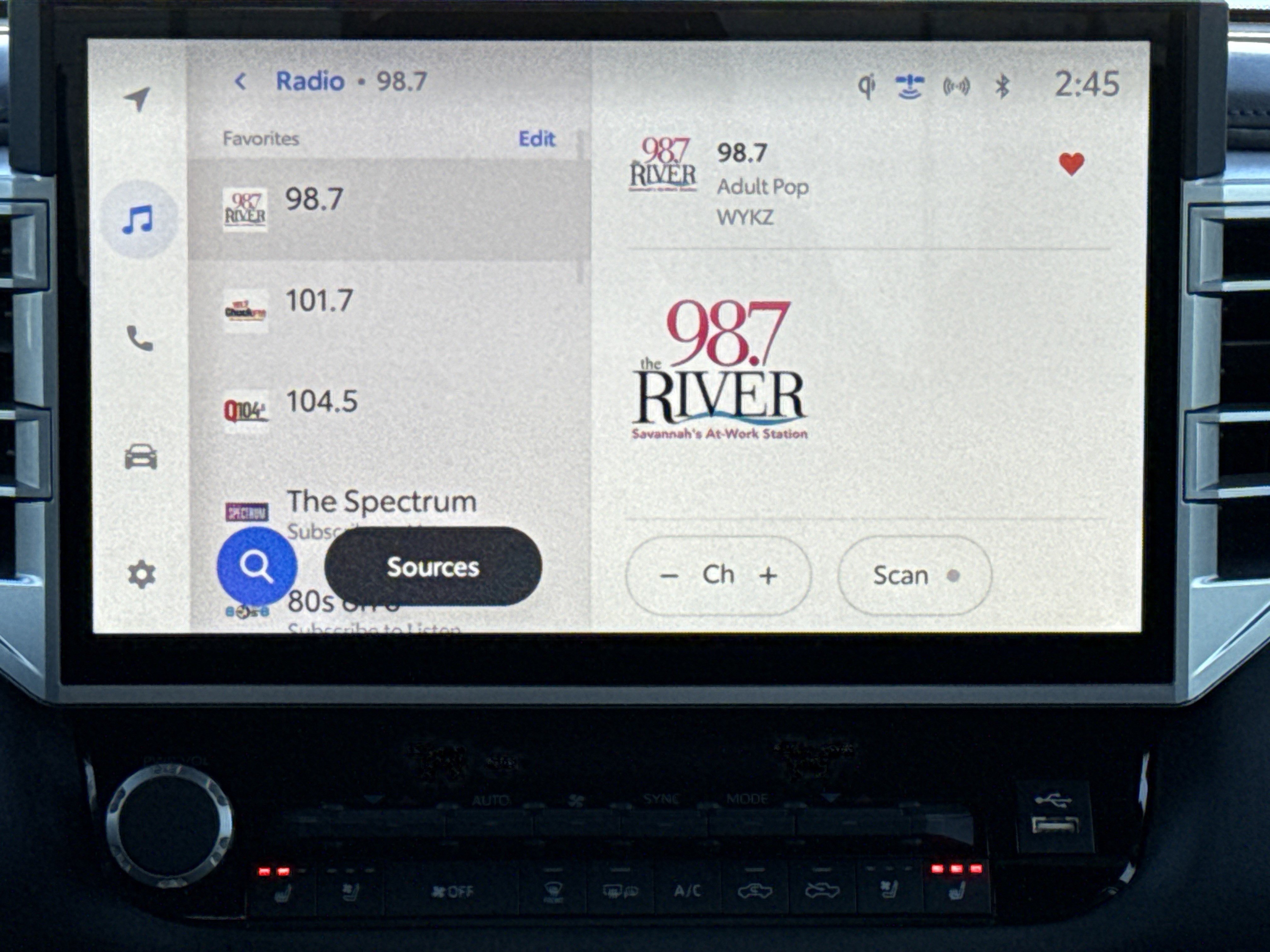 Used 2025 Toyota Tundra Platinum image 23