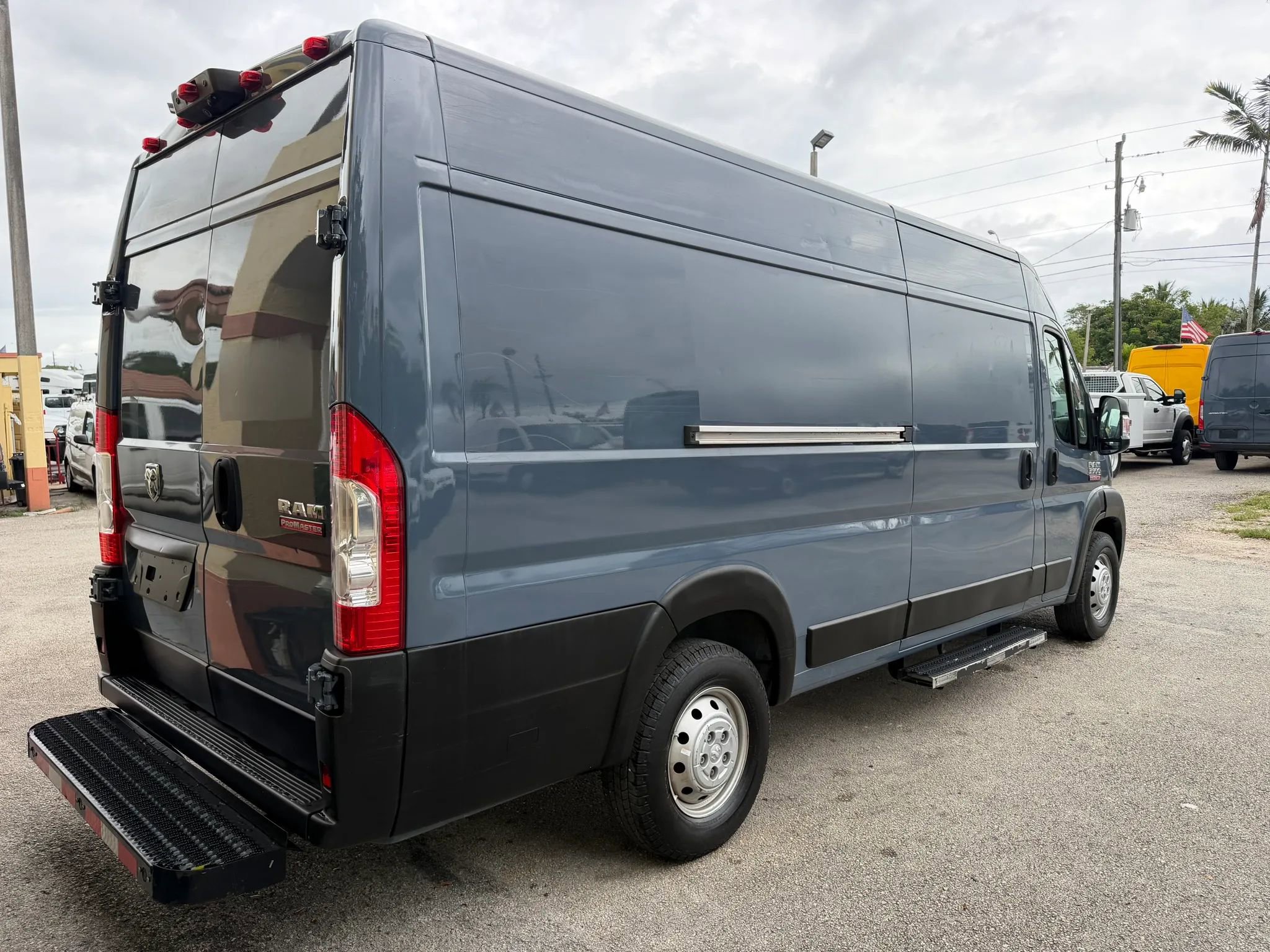 Used 2020 RAM ProMaster 3500 FWD image 7