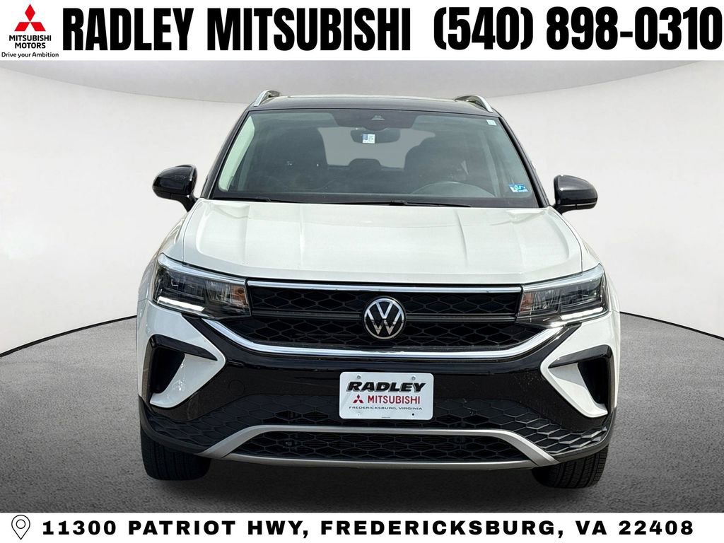 Used 2024 Volkswagen Taos SE image 23