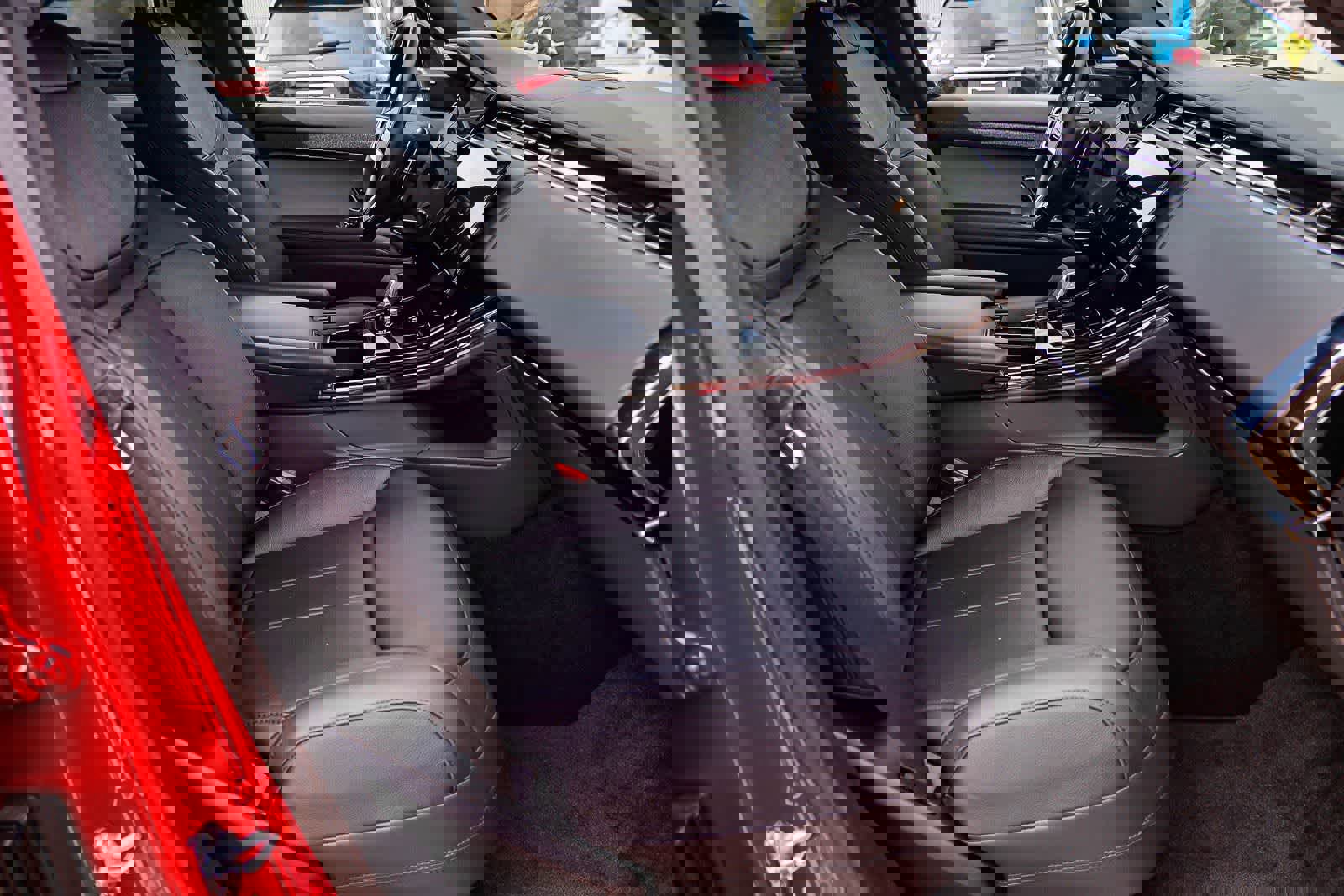 Used 2025 Land Rover Range Rover Sport image 15