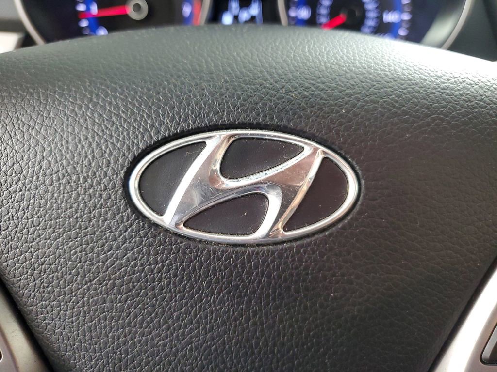 Used 2016 Hyundai Elantra GT FWD image 19