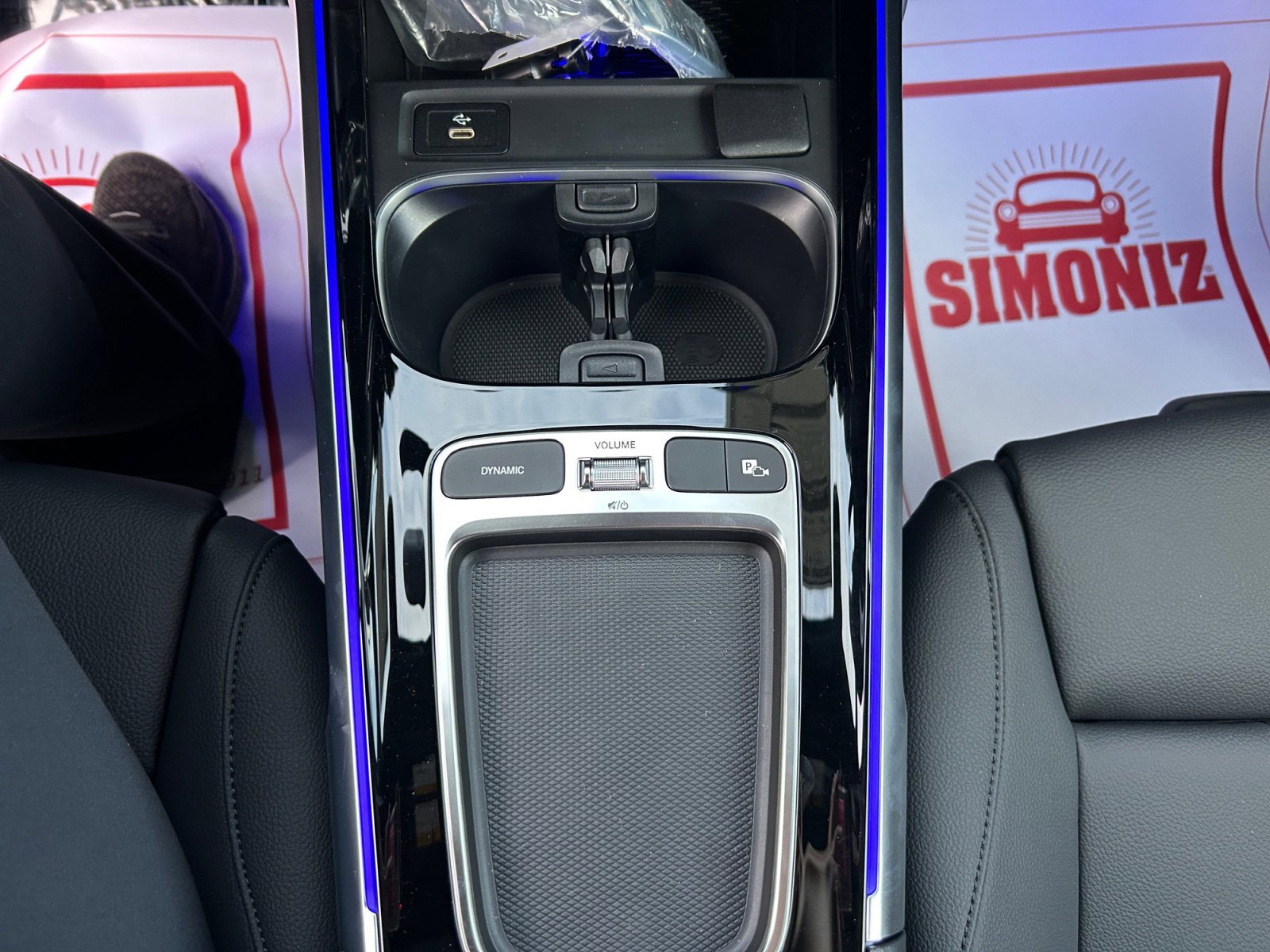 New 2026 Mercedes-Benz GLB 250 4MATIC image 14