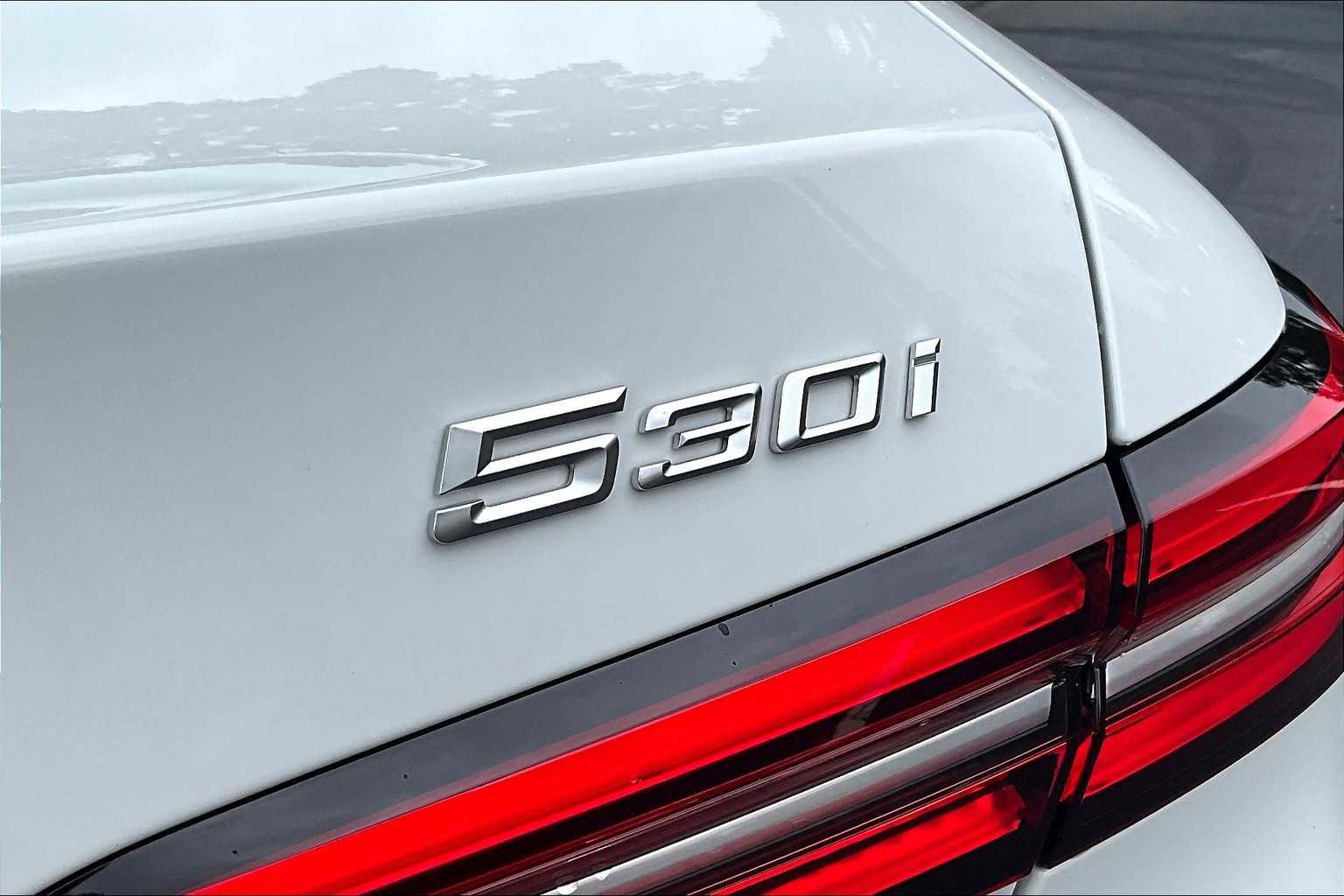 New 2026 BMW 530i w/ Premium Package image 15