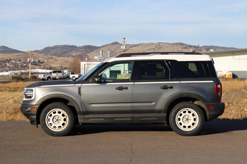 Used 2024 Ford Bronco Sport Heritage w/ Heritage Convenience Package image 3