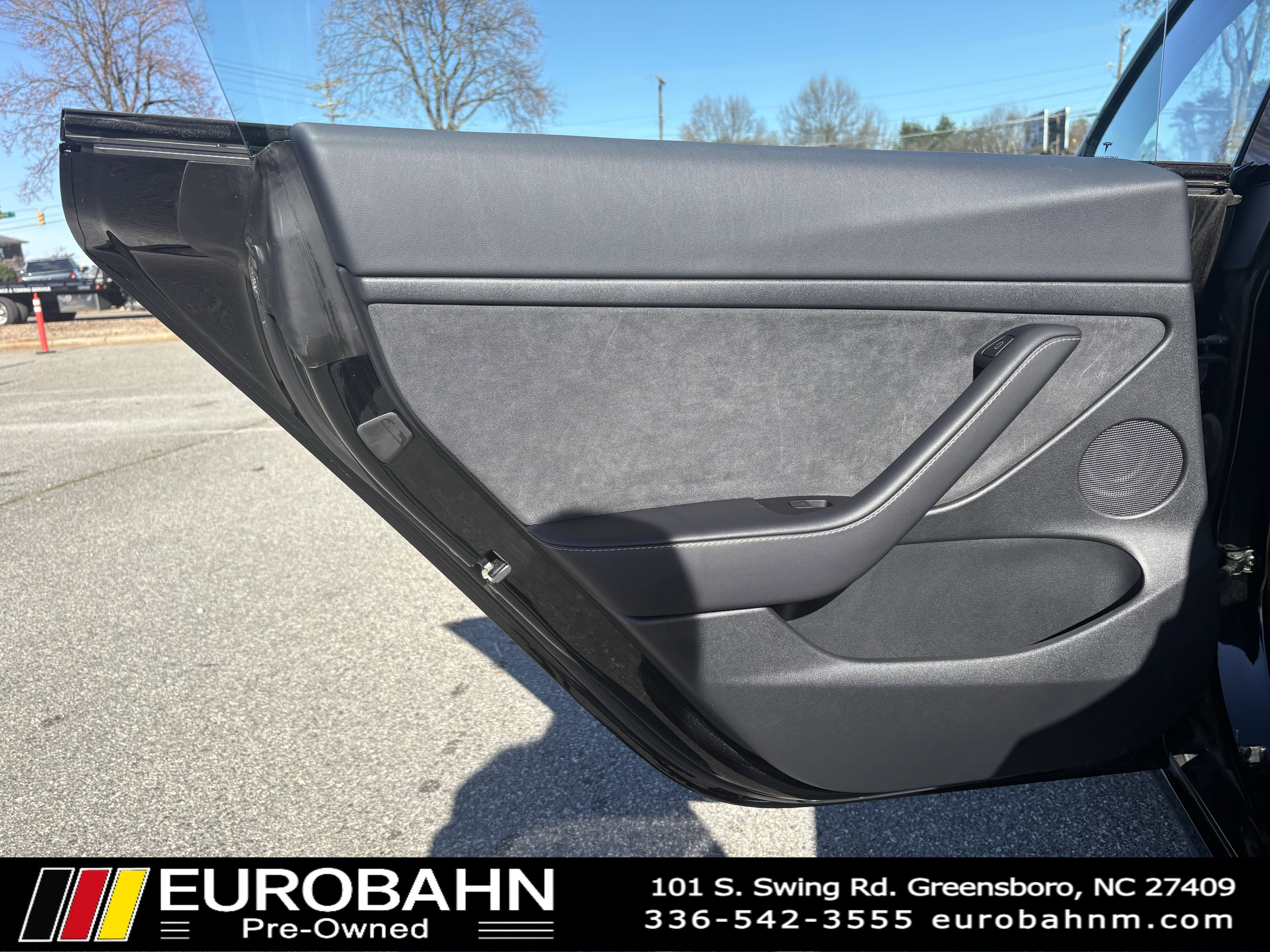 Used 2023 Tesla Model 3 Standard Range image 11