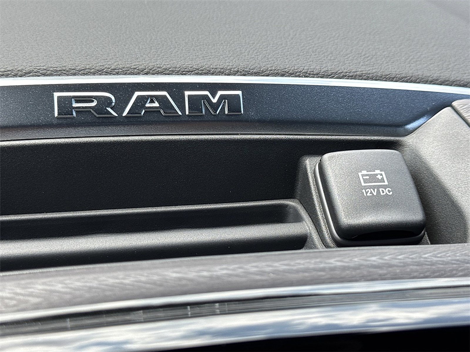 New 2025 RAM 3500 Laramie RWD image 5