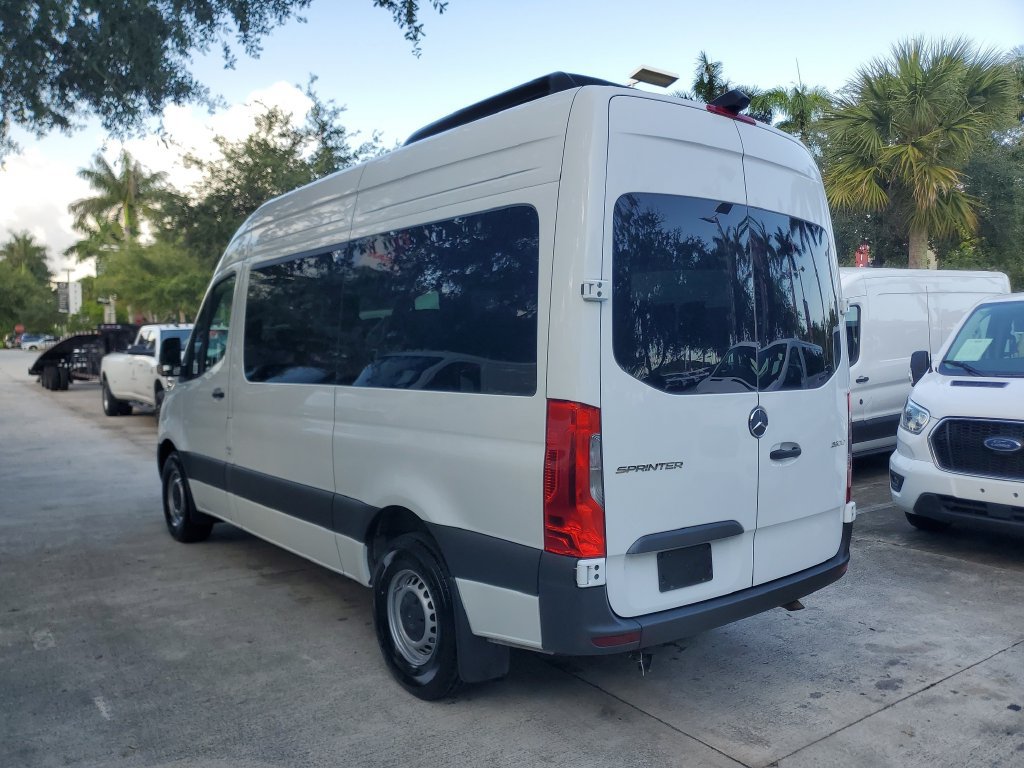 Used 2024 Mercedes-Benz Sprinter 2500 image 4