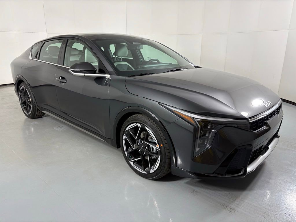 New 2026 Kia K4 GT-Line image 2