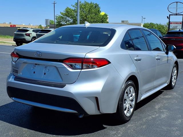 Used 2022 Toyota Corolla LE image 4