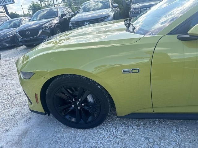 Used 2025 Ford Mustang GT RWD image 11