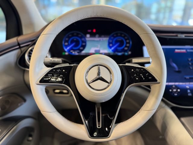 Used 2023 Mercedes-Benz EQS 580 4MATIC SUV image 24