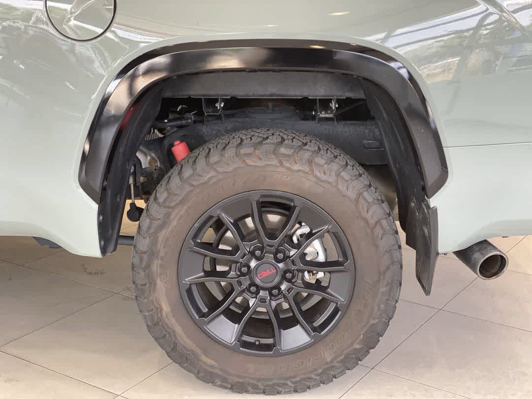 Used 2024 Toyota Tundra Platinum w/ TRD Off-Road Package AWD/4WD image 13