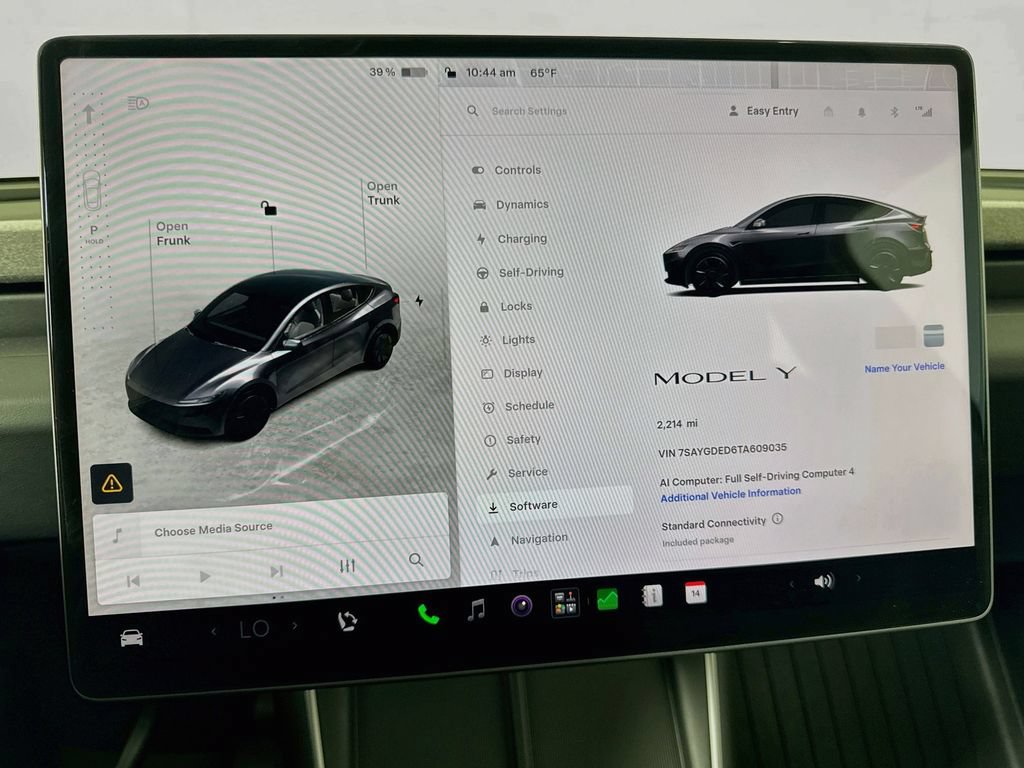 Used 2026 Tesla Model Y 2WD image 46