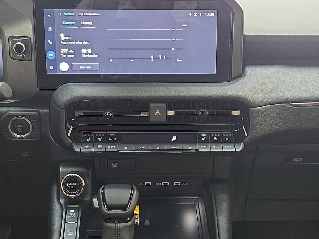 Used 2025 Toyota Land Cruiser image 18