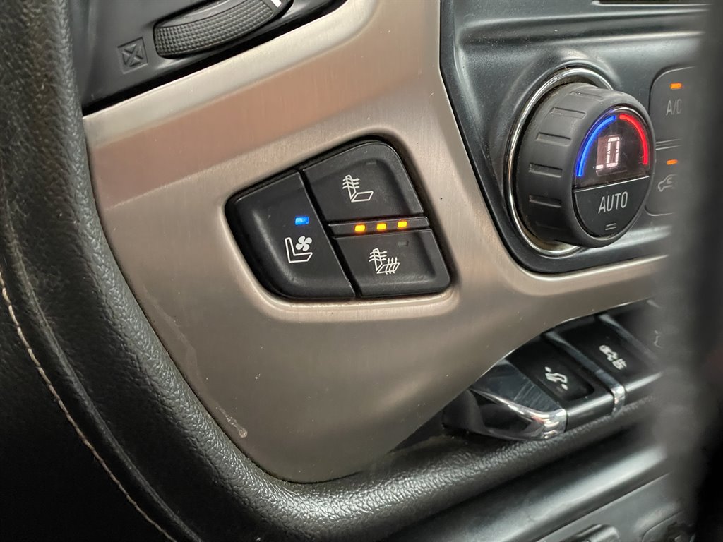 Used 2018 GMC Sierra 3500 Denali w/ Duramax Plus Package AWD/4WD image 34