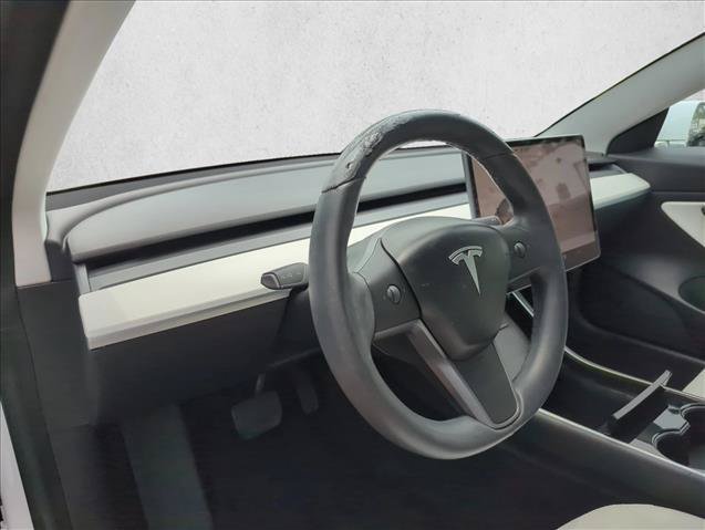 Used 2019 Tesla Model 3 Standard Range Plus RWD image 15