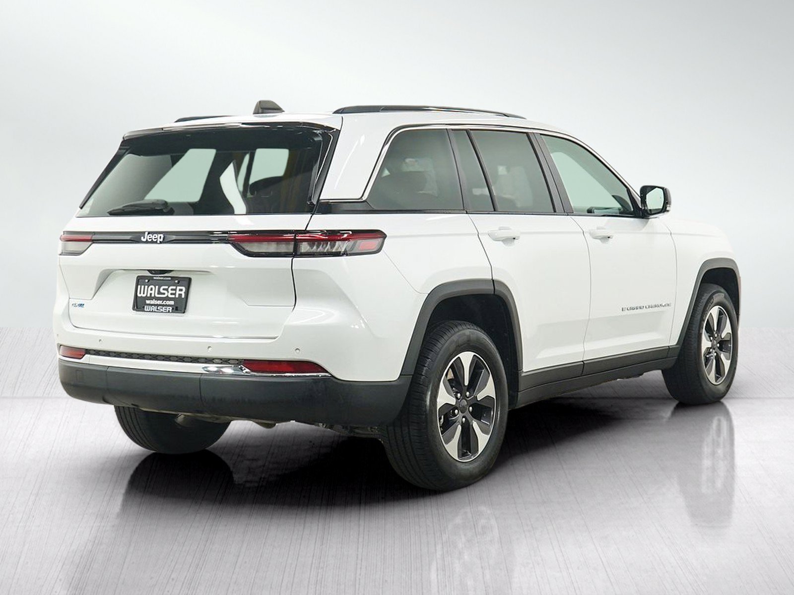 Used 2024 Jeep Grand Cherokee Limited 4xe AWD/4WD image 6
