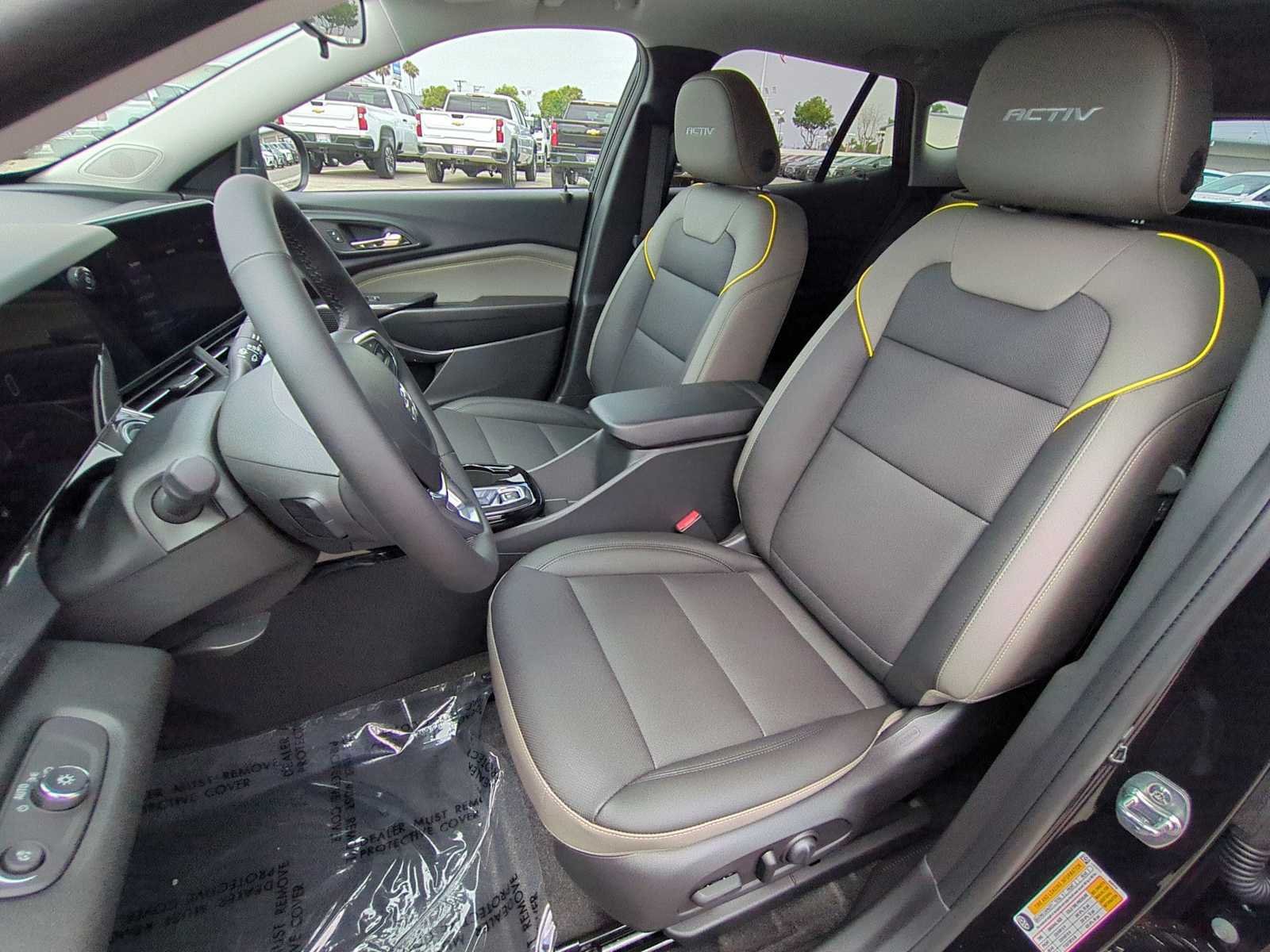 New 2026 Chevrolet Trax ACTIV w/ Sunroof Package FWD image 23