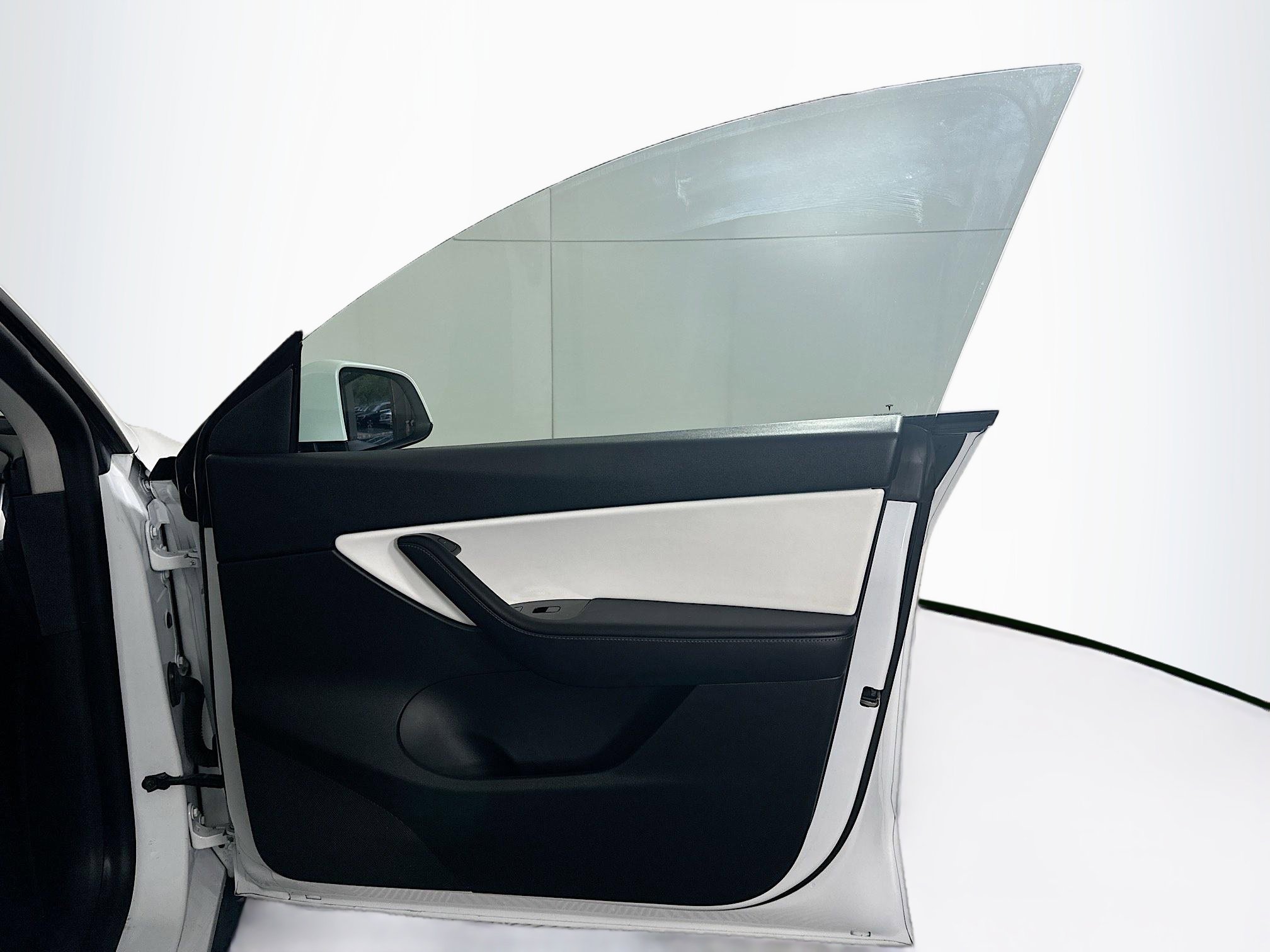 Used 2020 Tesla Model Y Performance image 32