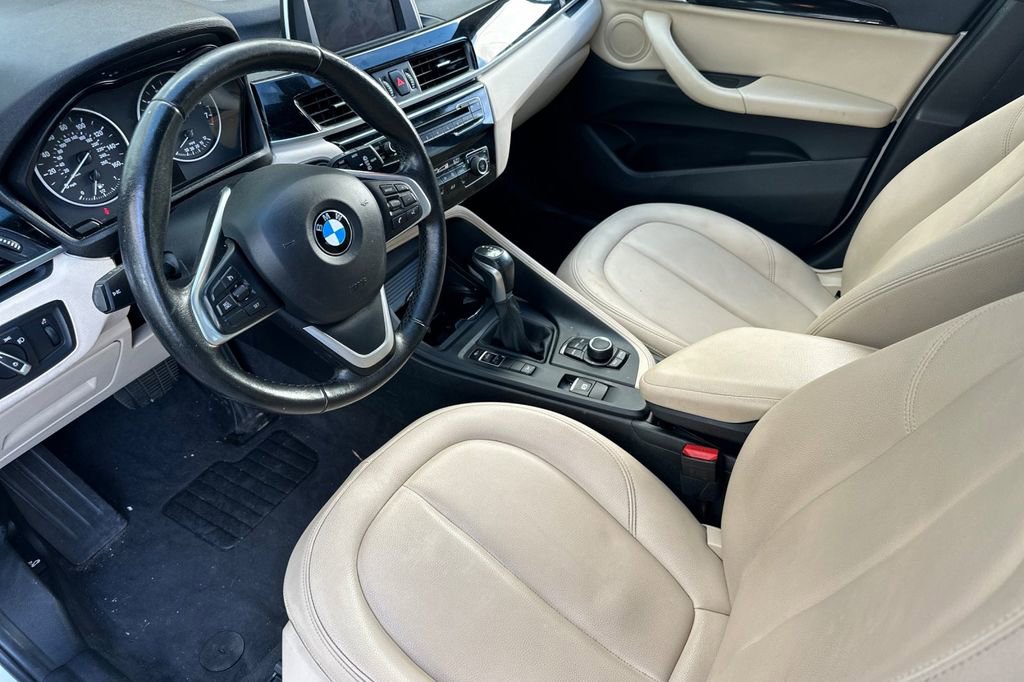 Used 2018 BMW X1 xDrive28i image 9