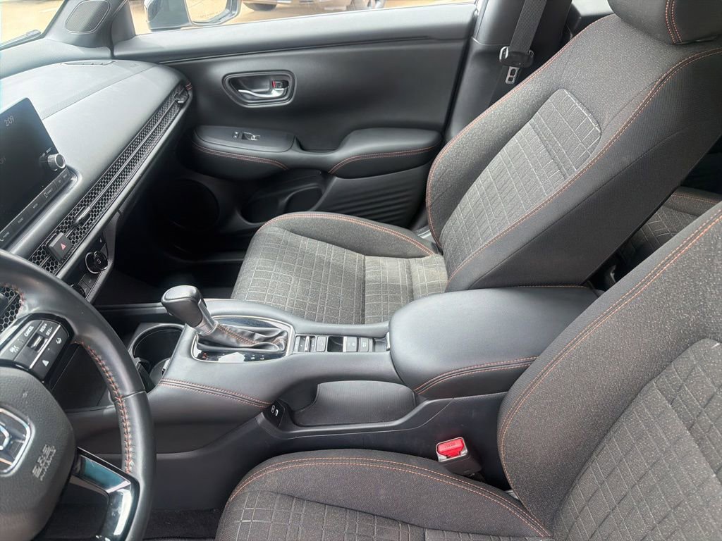 Used 2024 Honda HR-V Sport image 27