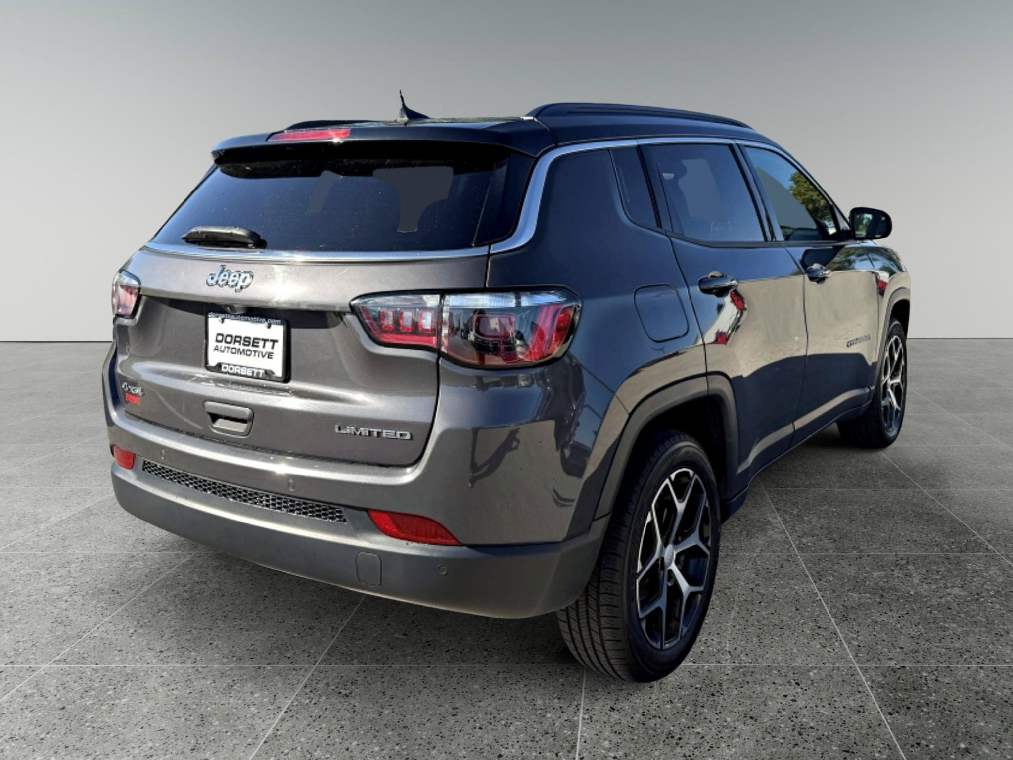 Used 2024 Jeep Compass Limited AWD/4WD image 6