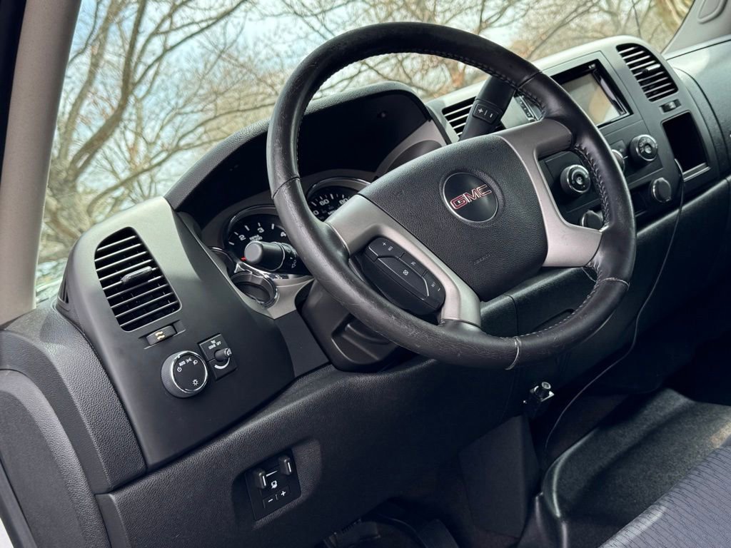 Used 2013 GMC Sierra 2500 SLE w/ Suspension Package, Off-Road image 4