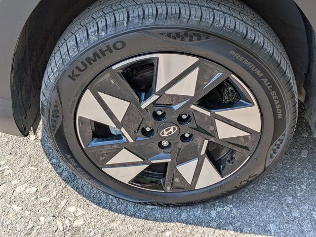 Certified 2024 Hyundai Kona SEL w/ Convenience Package AWD/4WD image 10