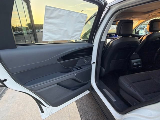 New 2026 Lincoln Nautilus Reserve AWD/4WD image 10